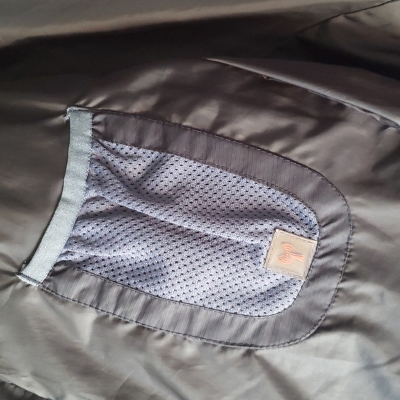 Helly Hansen Puffer Jacket - Picture 8 of 11